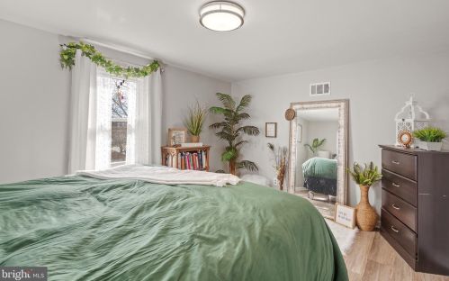 1380 Orchard St, Lancaster PA  17601-4038 exterior