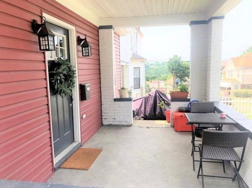 132 Lelia St, Pittsburgh PA  15211-2229 exterior