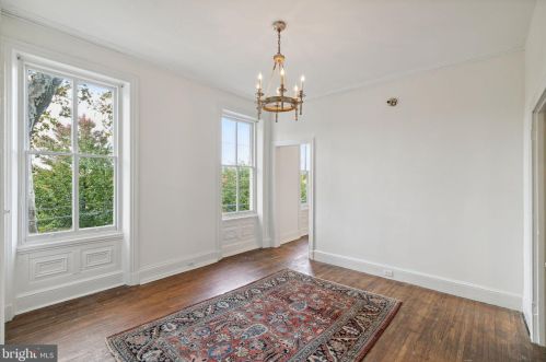 601 18 St, Philadelphia PA 19140-1013 exterior