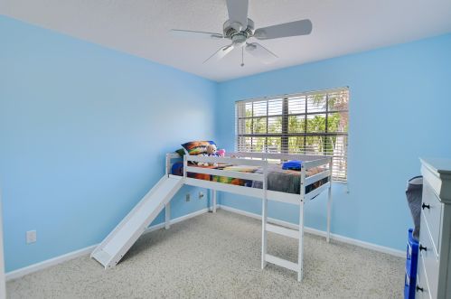 6876 Bitterbush Pl, Boynton Beach FL 33472-2902 exterior