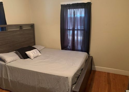 48 Palmer Ave, Springfield MA 01108-1009 exterior