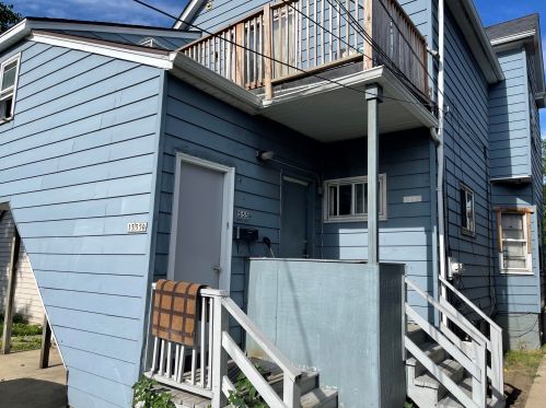 1555 6th St, Milwaukee, WI 53204-2847