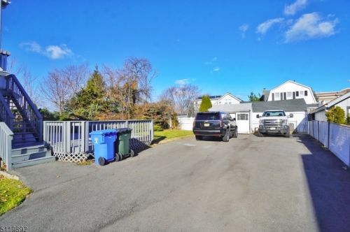 80 Howard St, Perth Amboy NJ 08861-1525 exterior