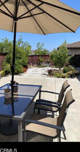 1331 Martin Luther King Jr Dr, Oxnard CA  93030-2575 exterior