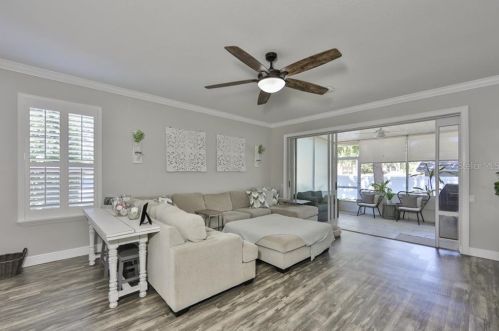 6615 Shining Sun Ct, Tampa FL 33634-1251 exterior