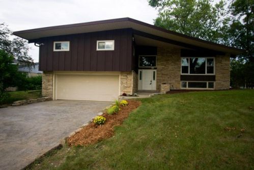 4602 107, Milwaukee WI  53225-4529 exterior