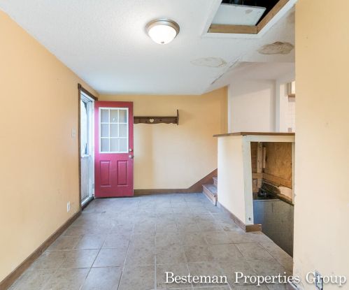 1121 Wilson Ct, Meskegon MI 49441-5150 exterior