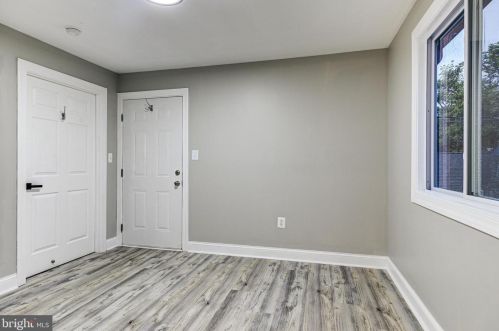 10 Ivy Ln, Glen Burnie MD 21060-7213 exterior