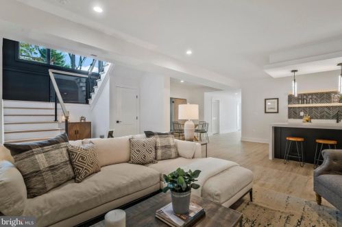 1520 Brookhaven Dr, Mc Lean VA  22101-4127 exterior