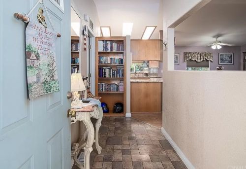 103 Ln Ronda, Tustin CA 92780-7479 exterior