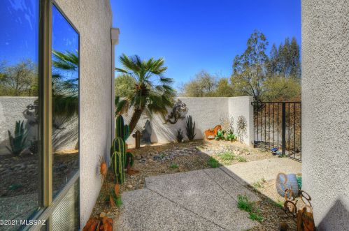 191 Roma Dr, Tucson AZ 85737-7668 exterior