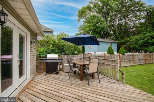 18 Pine St, Camden NJ  08106-1138 exterior