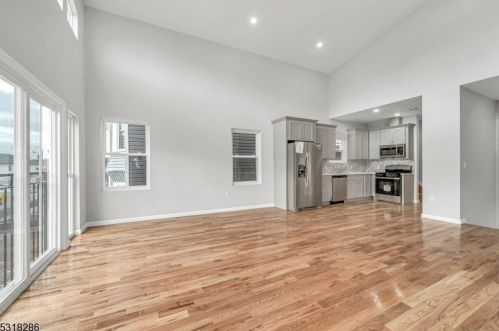 393 9 St, Newark NJ 07107-1907 exterior