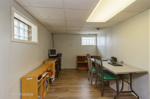 10500 Kedzie Ave, Chicago IL 60659-1309 exterior