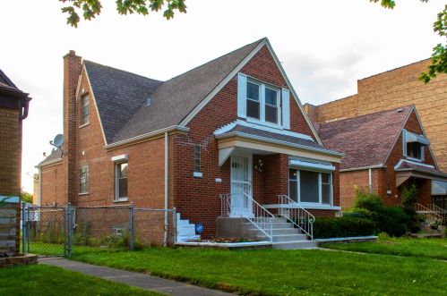 8154 Calumet Ave, Chicago IL  60619-4822 exterior