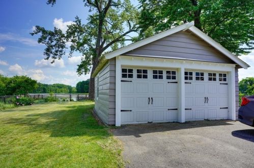 121 Hope Ave, Worcester MA 01603-2237 exterior