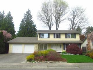 10934 183rd Pl, Seattle WA  98055-7121 exterior