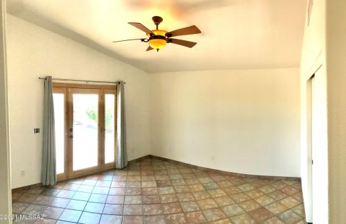 1935 Cholla Vista Dr, Tucson AZ  85704-1089 exterior