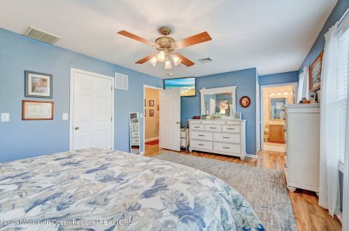 327 Frank Applegate Rd, Jackson Twp NJ  08527-4217 exterior