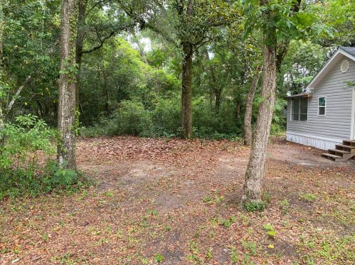 83 Live Oak Ave, Defuniak Springs FL  32435-2360 exterior