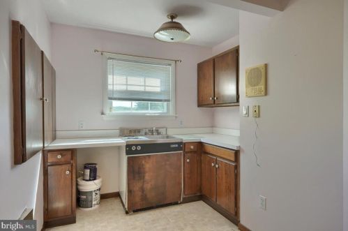 752 Nyes Rd, Hummelstown PA 17036-8688 exterior