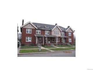 319 Chandler St, Detroit MI  48202-2857 exterior