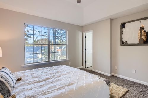 3908 Market, Atlanta GA exterior