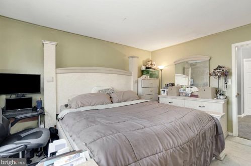 1121 Varney St, Washington DC 20032-4372 exterior