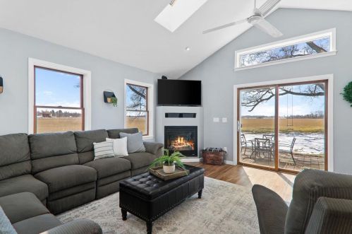 721 Albion Rd, Edgerton WI 53534-9536 exterior