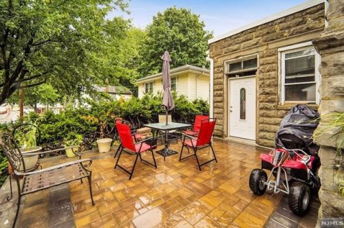 1175 Congress Ave, Teaneck NJ  07666-5858 exterior