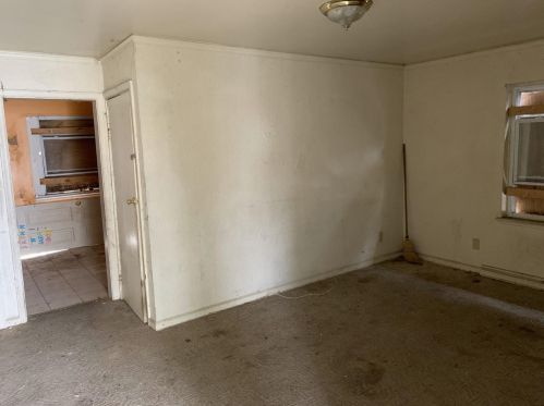 1017 44th Pl, Gary, IN 46409-2324