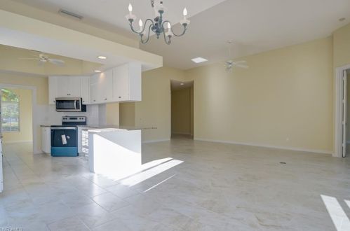 3407 Donoso Ct, Naples FL 34109-1379 exterior