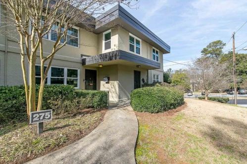 275 Lakemoore Dr, Atlanta, GA 30342-3828