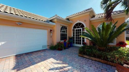 11269 Northland Dr, Fort Pierce FL 34987-1942 exterior