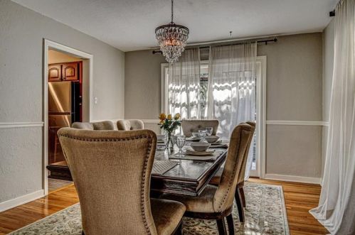 250 Cascade Rd, Pittsburgh PA 15221-4464 exterior