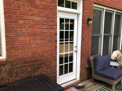 1194 Brookhaven Gln, Atlanta GA  30319-4707 exterior