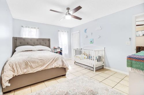 5234 Treetops Dr, Naples FL 34113-8520 exterior