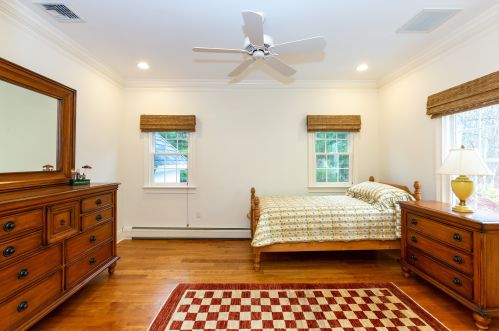 1 Park Rdg Ct, Chester NJ 07930-3016 exterior