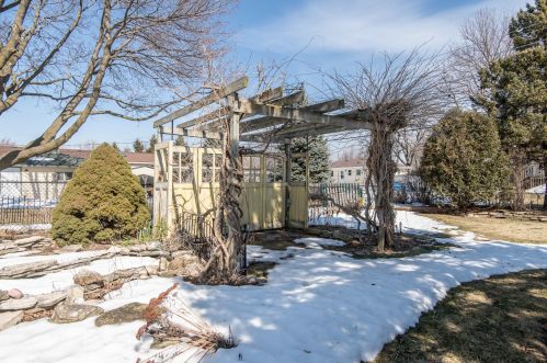 3241 97 St, Sturtevant WI 53177-2663 exterior