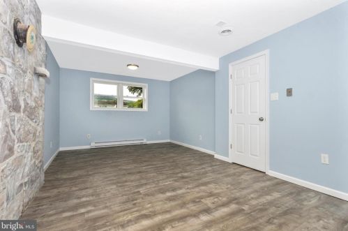 3 Douglas Ct, Smithsburg MD  21783-9705 exterior