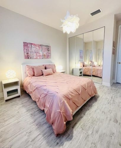 6582 Monterey Pt, Naples FL 34105-5038 exterior