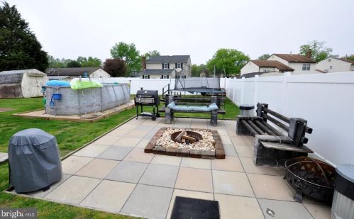 59 Argyle Ave, Blenheim NJ 08012-4564 exterior