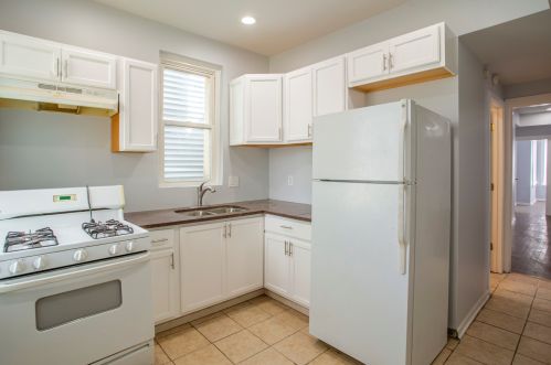 614 Lockwood Ave, Chicago IL 60638-1712 exterior