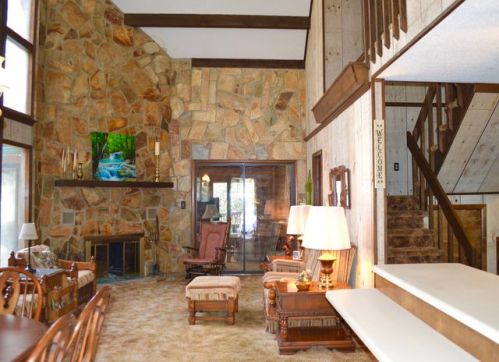 1752 Granny Squirrel Dr, Andrews, NC 28901-9217