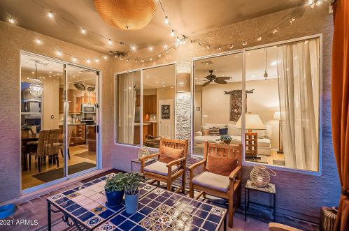 16026 10 St, Phoenix AZ 85086-0911 exterior