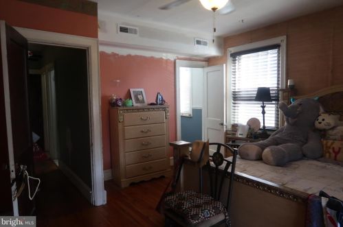 923 Fillmore St, Philadelphia PA 19124-2926 exterior