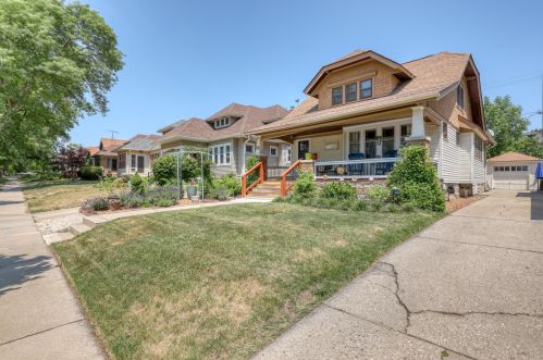 2338 61, Milwaukee WI 53219-2135 exterior