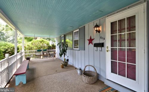 613 Chestnut St, Limerick PA 19468-2115 exterior