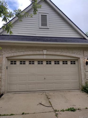 41279 Scarborough Ln, Novi MI 48375-2892 exterior