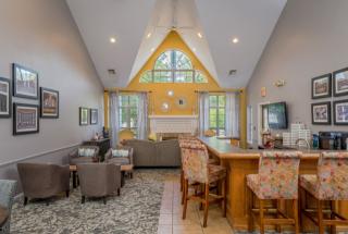 1505 Natalie Ln, Ann Arbor MI  48105-2940 exterior